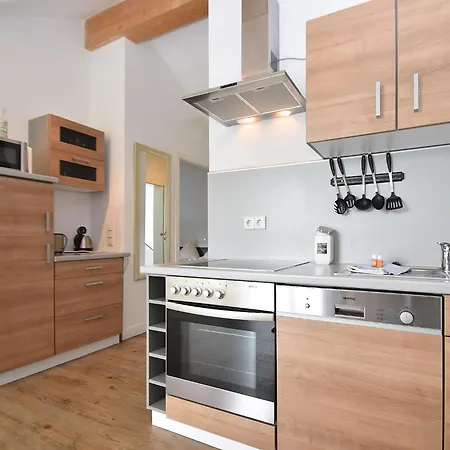 Apartment Modern In Near Lift