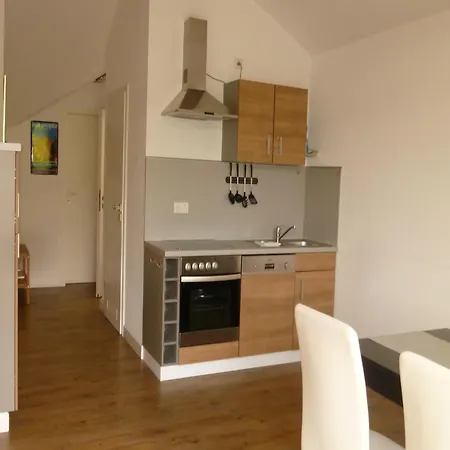 Apartment Modern In Near Lift